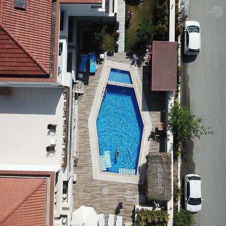 Aksu Hotel Alacati Exterior photo